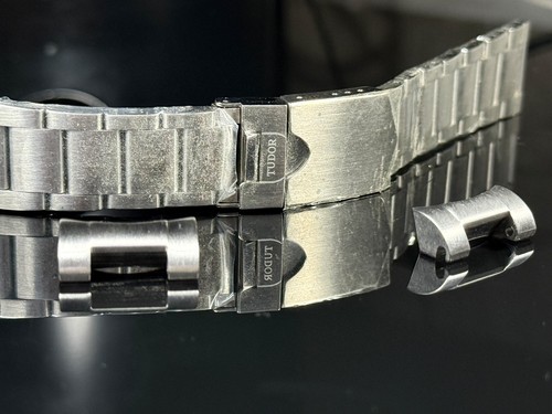 22mm tudor black bay oyster - 22mm,