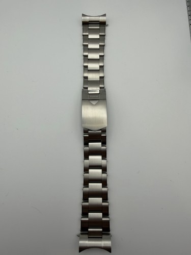 Tudor black bay 22mm - black,